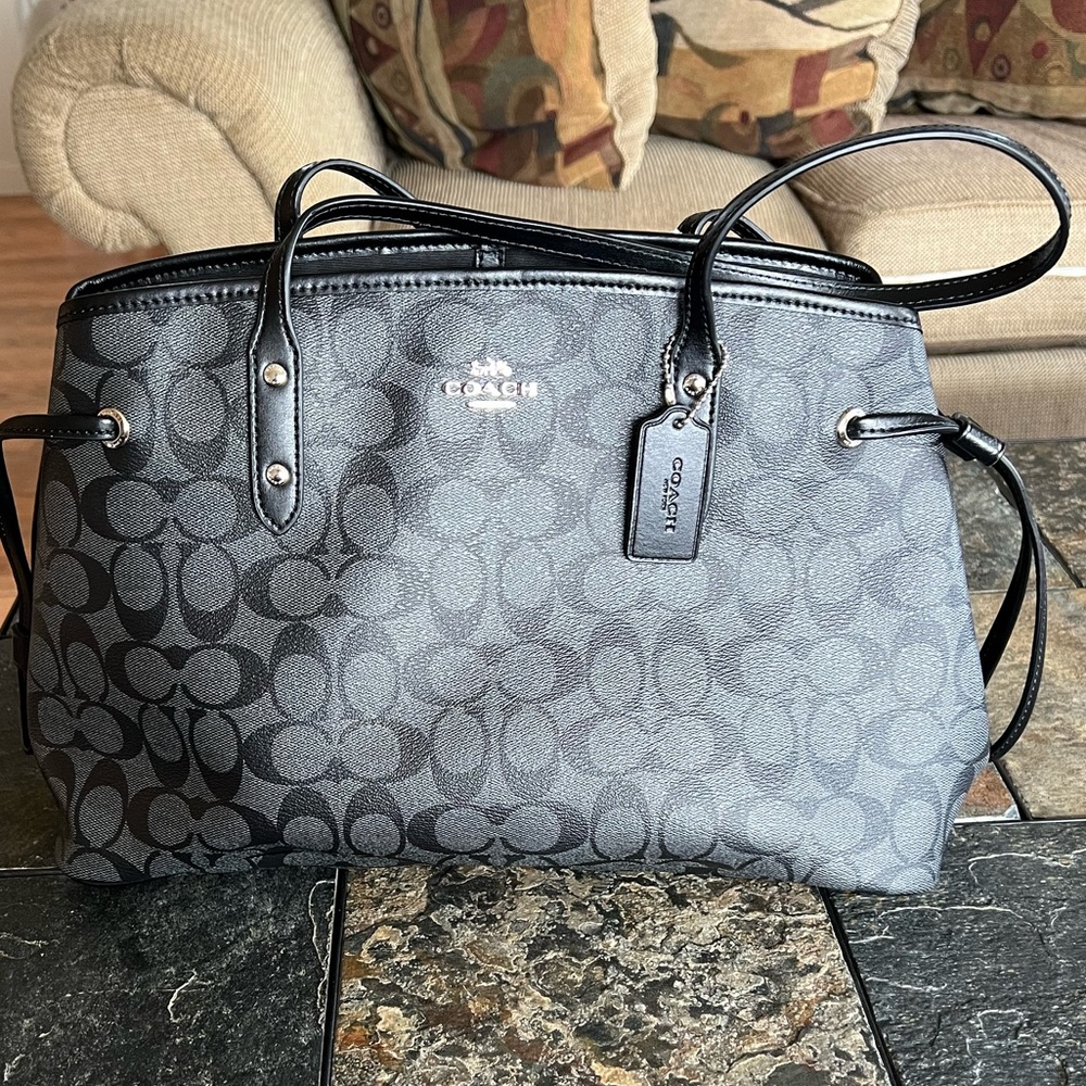 Coach- Black Smoke PVC DRSTRNG CRYALL